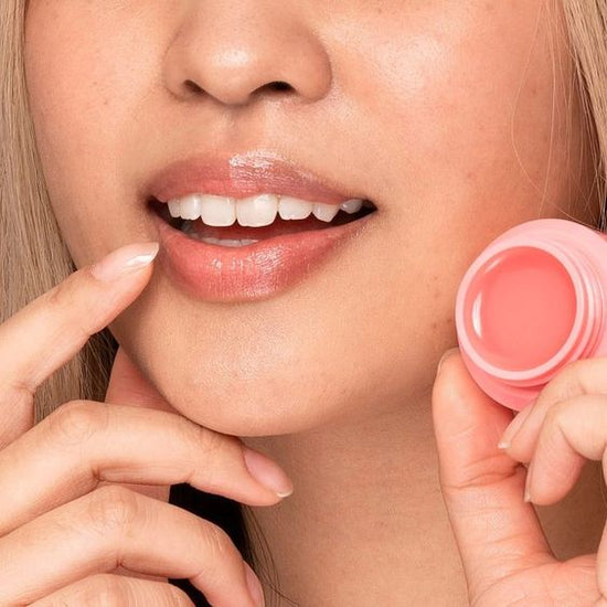 10 ways to take care of your lips this winter